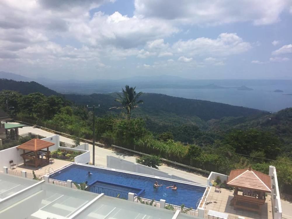 Vista Real Hotel Tagaytay City Zewnętrze zdjęcie