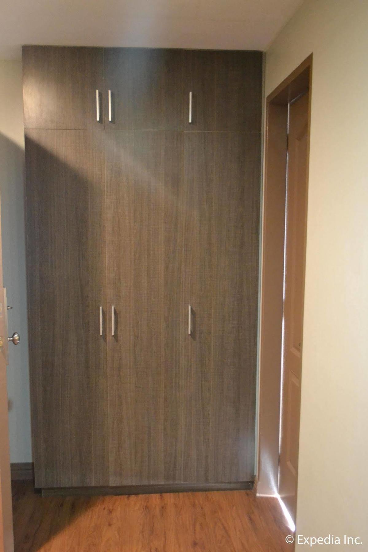 Vista Real Hotel Tagaytay City Zewnętrze zdjęcie